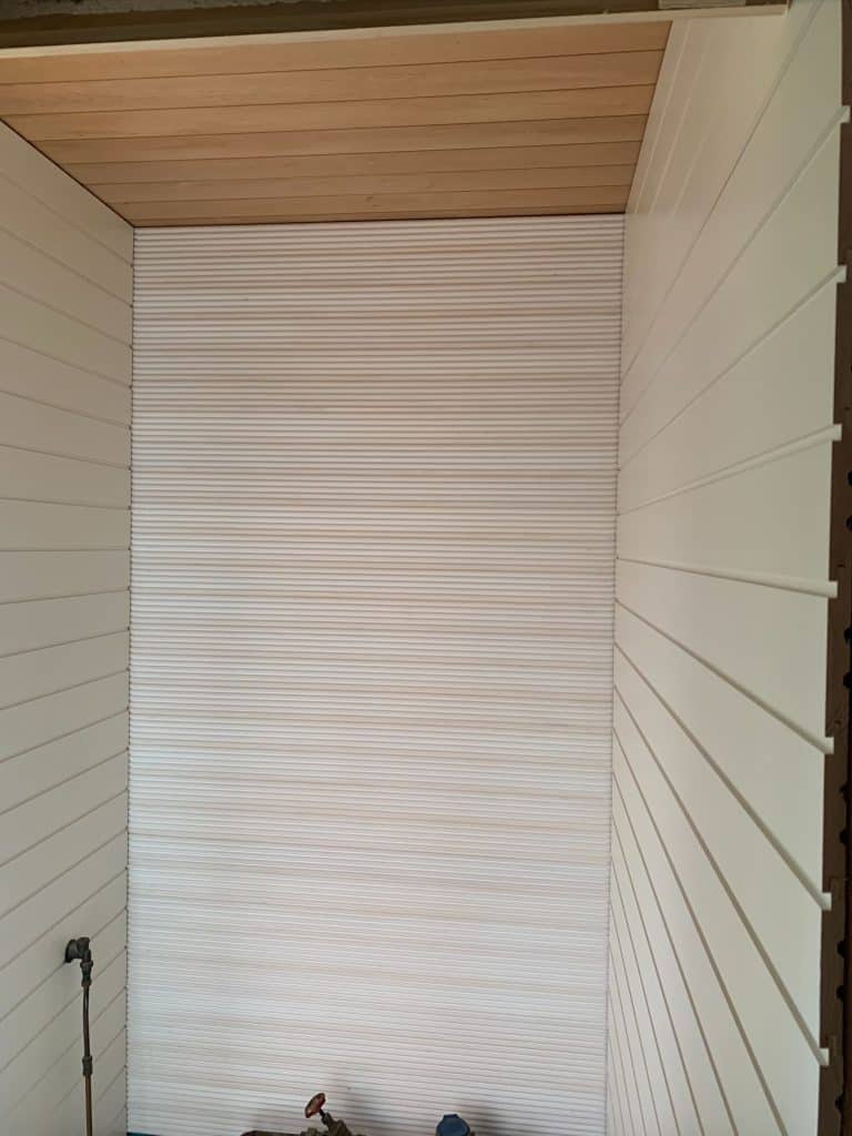 MRsauna-puusepan-mittatilaustyot-kasityonta-pukeutumishuone- panelointi-Uusimaa-Helsinki-Espoo-Vantaa-Nurmijarvi-Klaukkala-Tuusula-Kirkkonummi