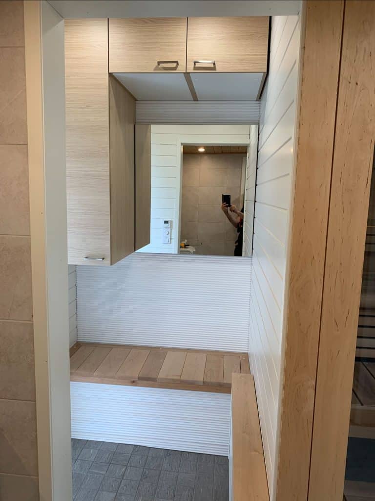 MRsauna-puusepan-mittatilaustyot-sisaremonti-pukeutumishuone-Uusimaa-Helsinki-Espoo-Vantaa-Nurmijarvi-Klaukkala-Tuusula-Kirkkonummi