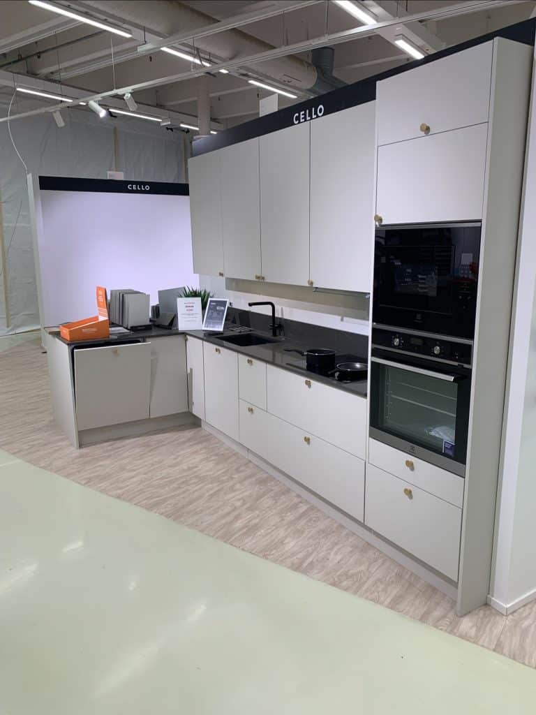 MRsauna-puusepantyot-kalusteasennus-keittio-sisaremontit-Uusimaa-Helsinki-Espoo-Vantaa-Nurmijarvi-Klaukkala-Tuusula-Kirkkonummi-13