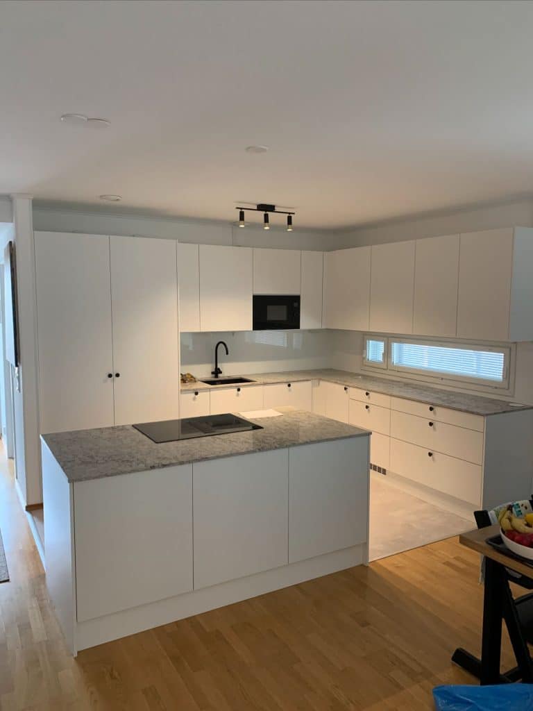 MRsauna-puusepantyot-kalusteasennus-keittio-sisaremontit-Uusimaa-Helsinki-Espoo-Vantaa-Nurmijarvi-Klaukkala-Tuusula-Kirkkonummi-6