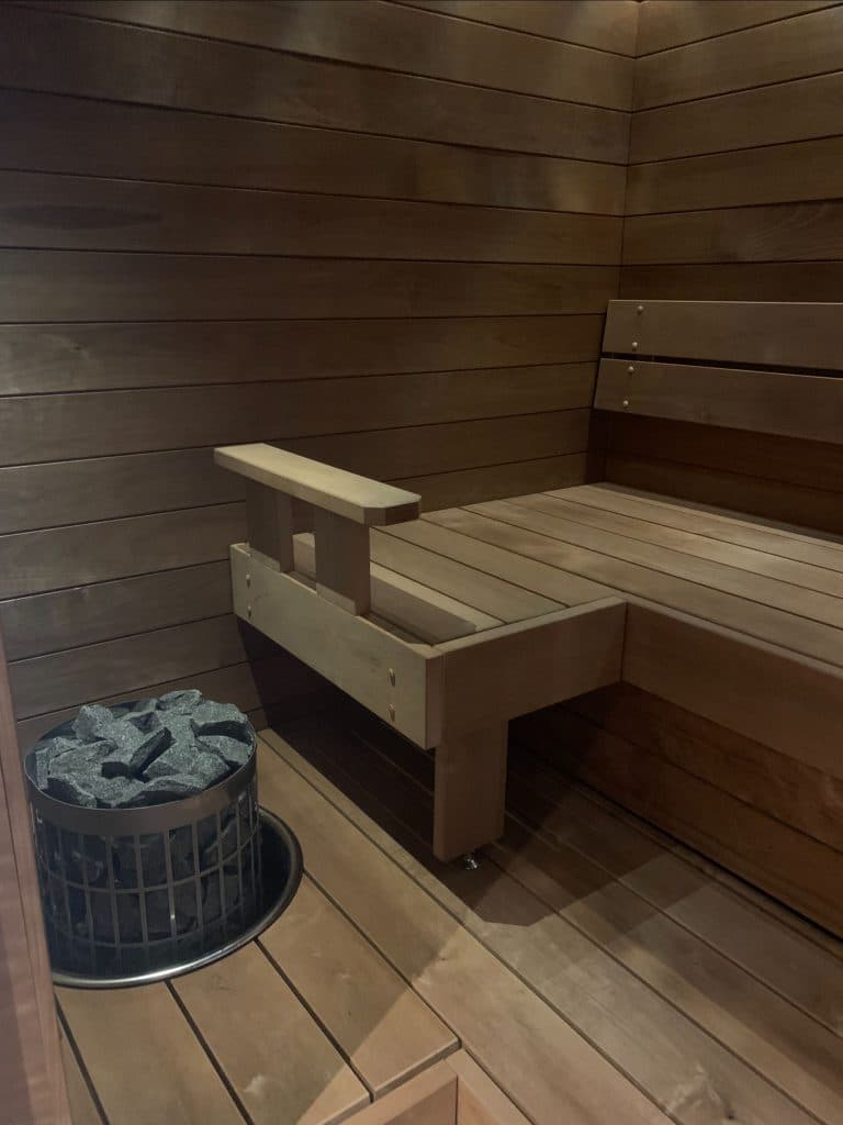 MRsauna-yksiolliset-uniikit-saunat-saunaremontit-puuseppa-Uusimaa-Helsinki-Espoo-Vantaa-Nurmijarvi-Klaukkala-Tuusula-Kirkkonummi-3