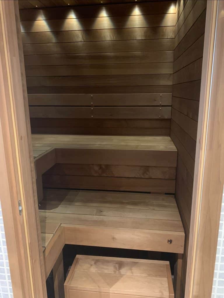 MRsauna-yksiolliset-uniikit-saunat-saunaremontit-puuseppa-Uusimaa-Helsinki-Espoo-Vantaa-Nurmijarvi-Klaukkala-Tuusula-Kirkkonummi-4